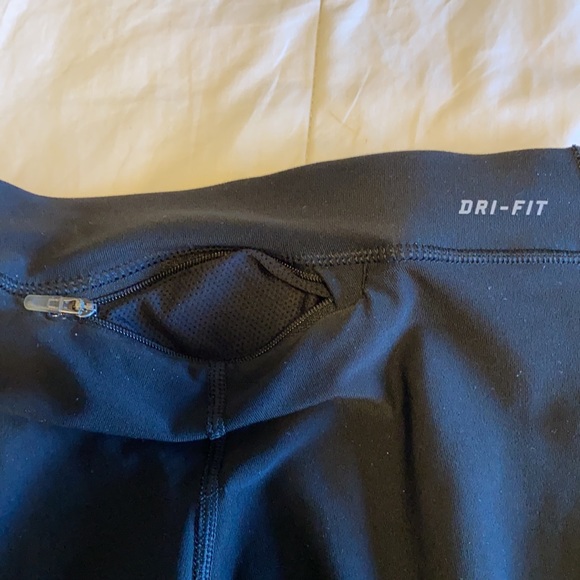 Nike Dri-Fit Running Women’s Capris - Size S - Picture 14 of 14